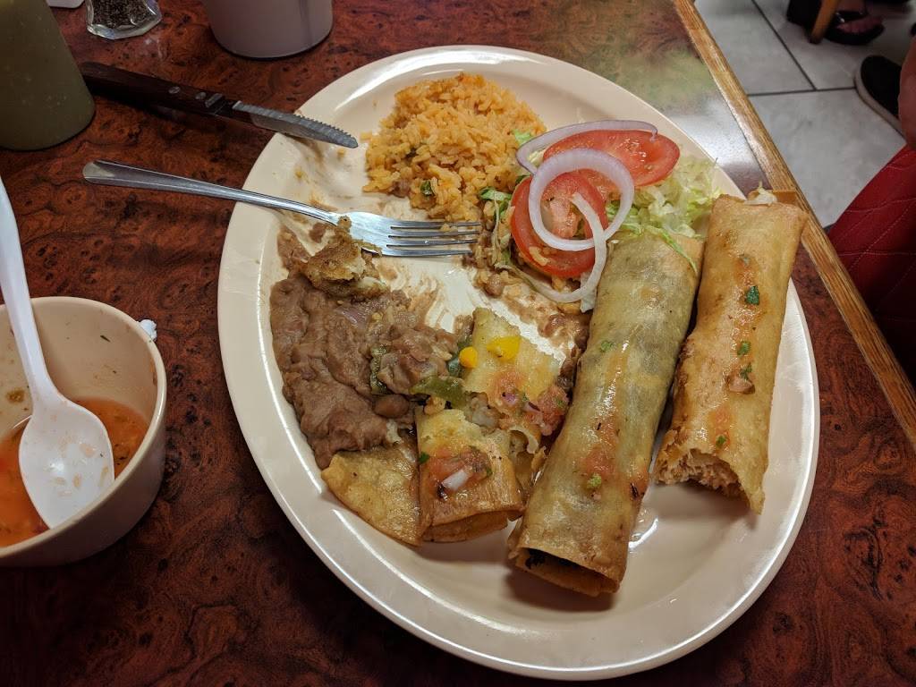 La Tortuga Feliz | restaurant | 330 S Budler Rd, Romeoville, IL 60446, USA | 8155243110 OR +1 815-524-3110