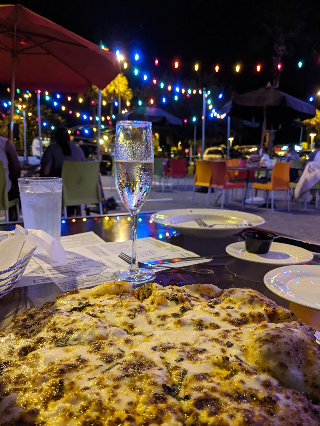 Graffiti & The Funky Blues Shack | restaurant | 34902 Emerald Coast Pkwy, Destin, FL 32541, USA | 8504246650 OR +1 850-424-6650