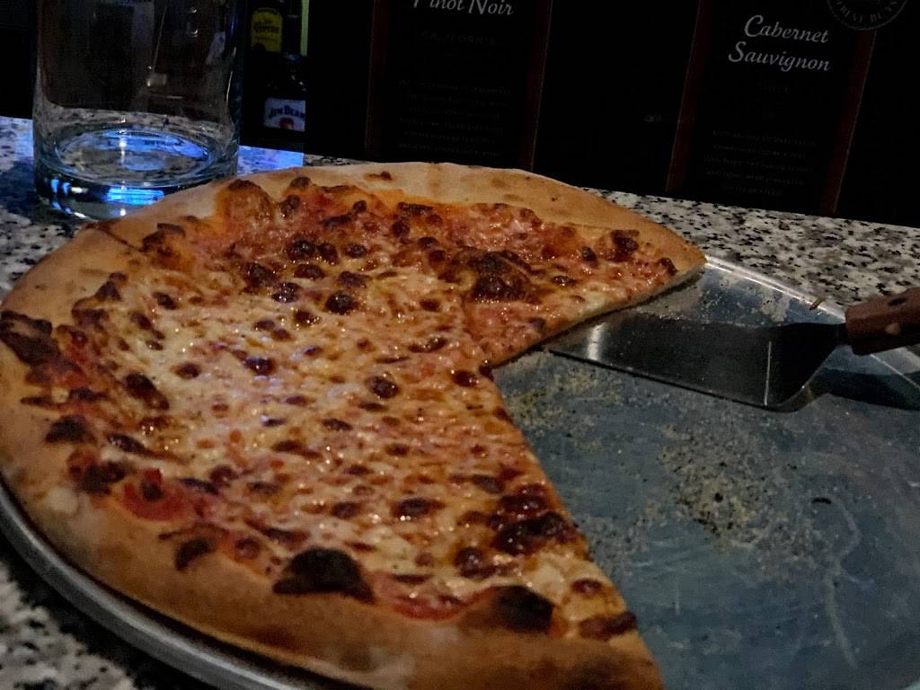 Rock N’ Coal Pizza | restaurant | 1 Milliston Rd, Millis, MA 02054, USA | 5083764000 OR +1 508-376-4000