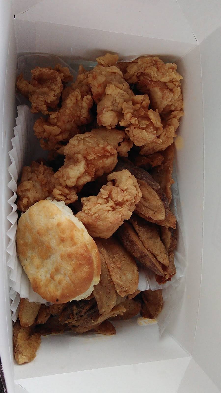 Lees Famous Recipe Chicken | restaurant | 728 Rolling Creek Dr, New Albany, IN 47150, USA | 8129442001 OR +1 812-944-2001