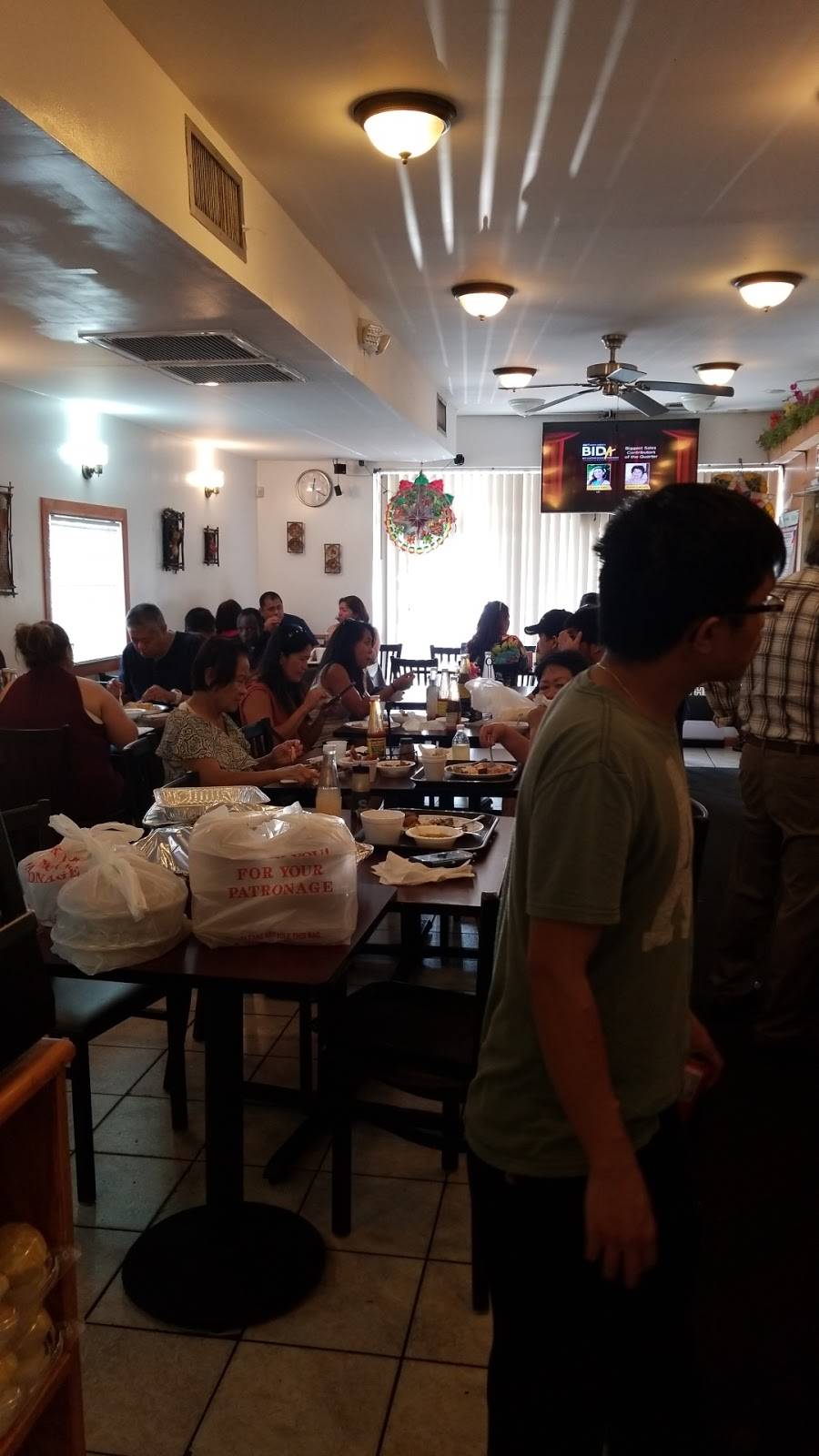 Sariling Atin Restaurant | restaurant | 8702 W Golf Rd, Niles, IL 60714, USA | 8477681271 OR +1 847-768-1271