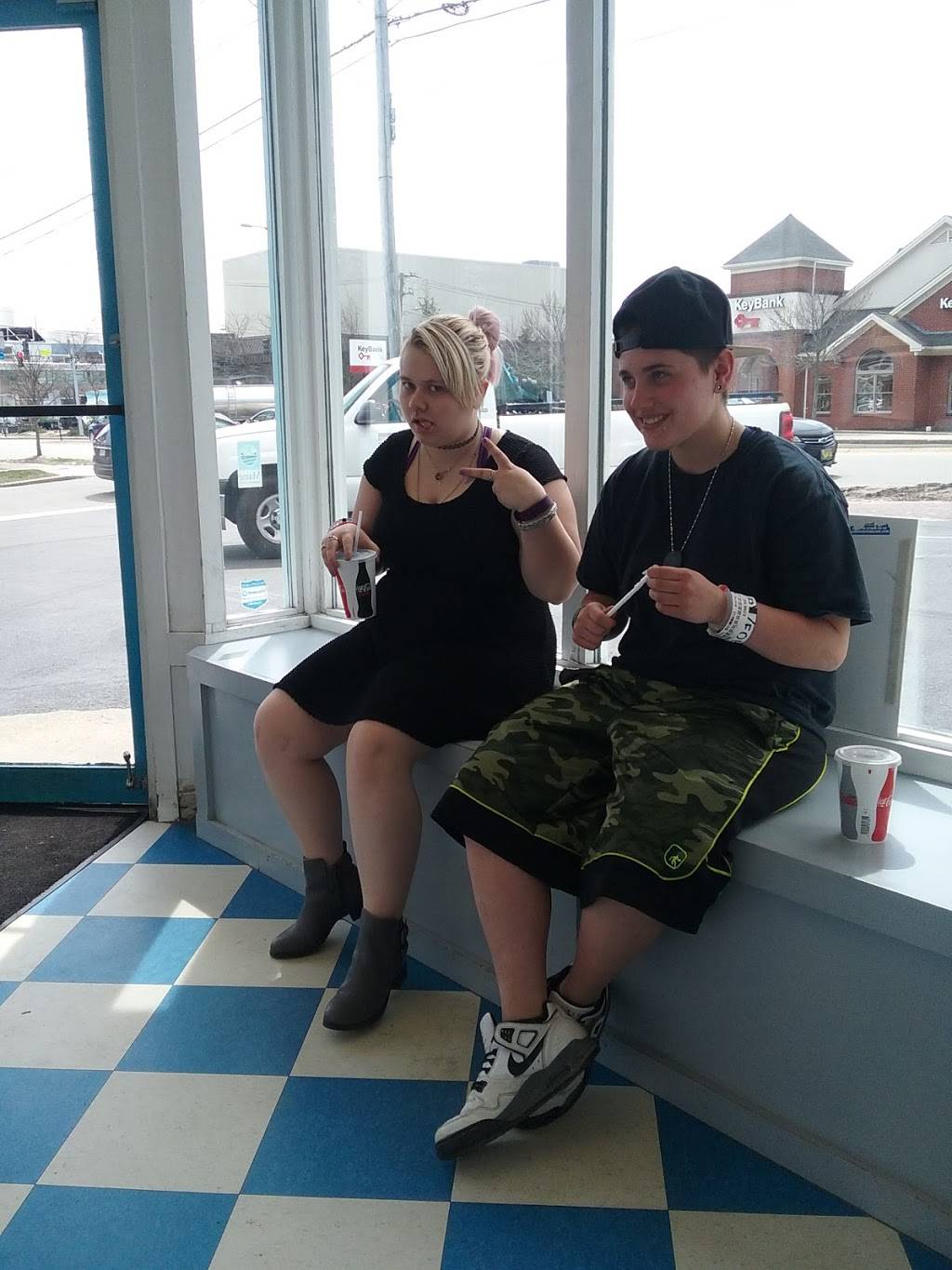 Leonardos Pizza | restaurant | 415 Forest Ave, Portland, ME 04101, USA | 2077754444 OR +1 207-775-4444