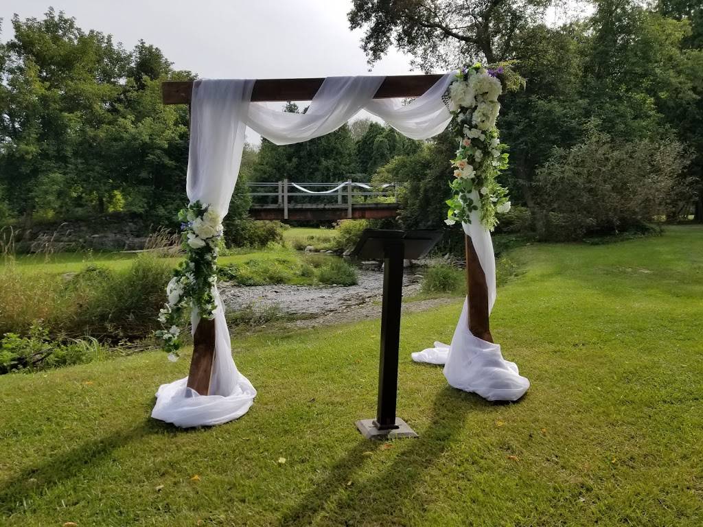 Harmony Creek Golf Centre Ltd | restaurant | 1000 Bloor St E, Oshawa, ON L1H 8S1, Canada | 9054330211 OR +1 905-433-0211