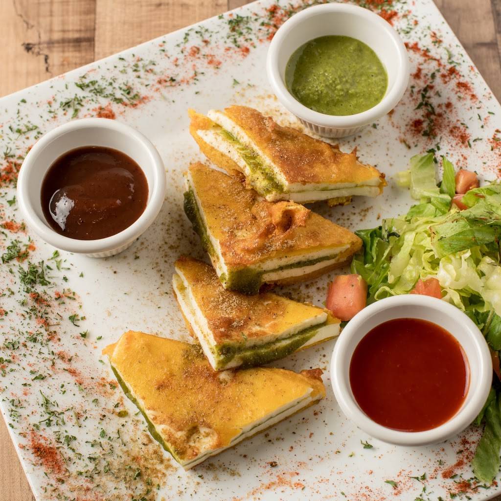 Bombay Street Food | restaurant | 1413 Park Rd NW, Washington, DC 20010, USA | 2027582415 OR +1 202-758-2415