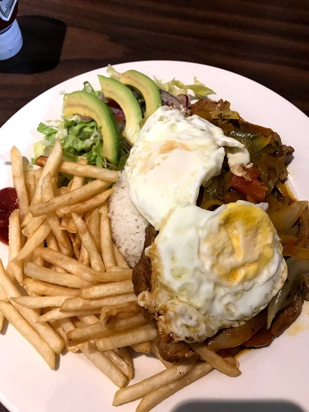 Los Galapagos | restaurant | 378 S Grener Ave, Columbus, OH 43228, USA | 6148787770 OR +1 614-878-7770