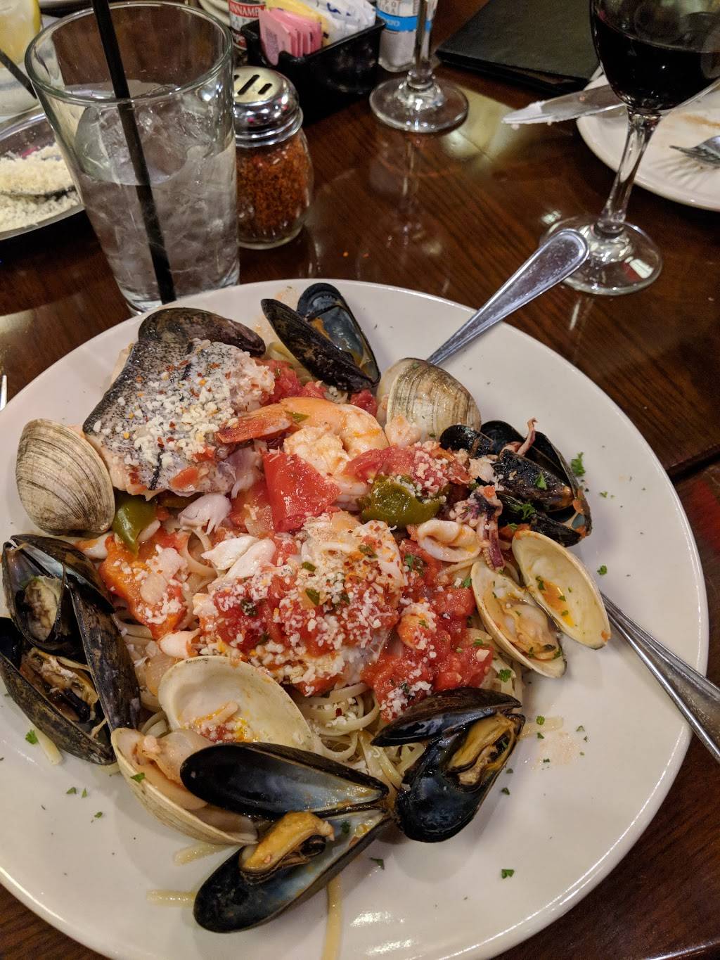 Delmonicos Italian Steakhouse | restaurant | 125 White Spruce Blvd, Rochester, NY 14623, USA | 5854244242 OR +1 585-424-4242