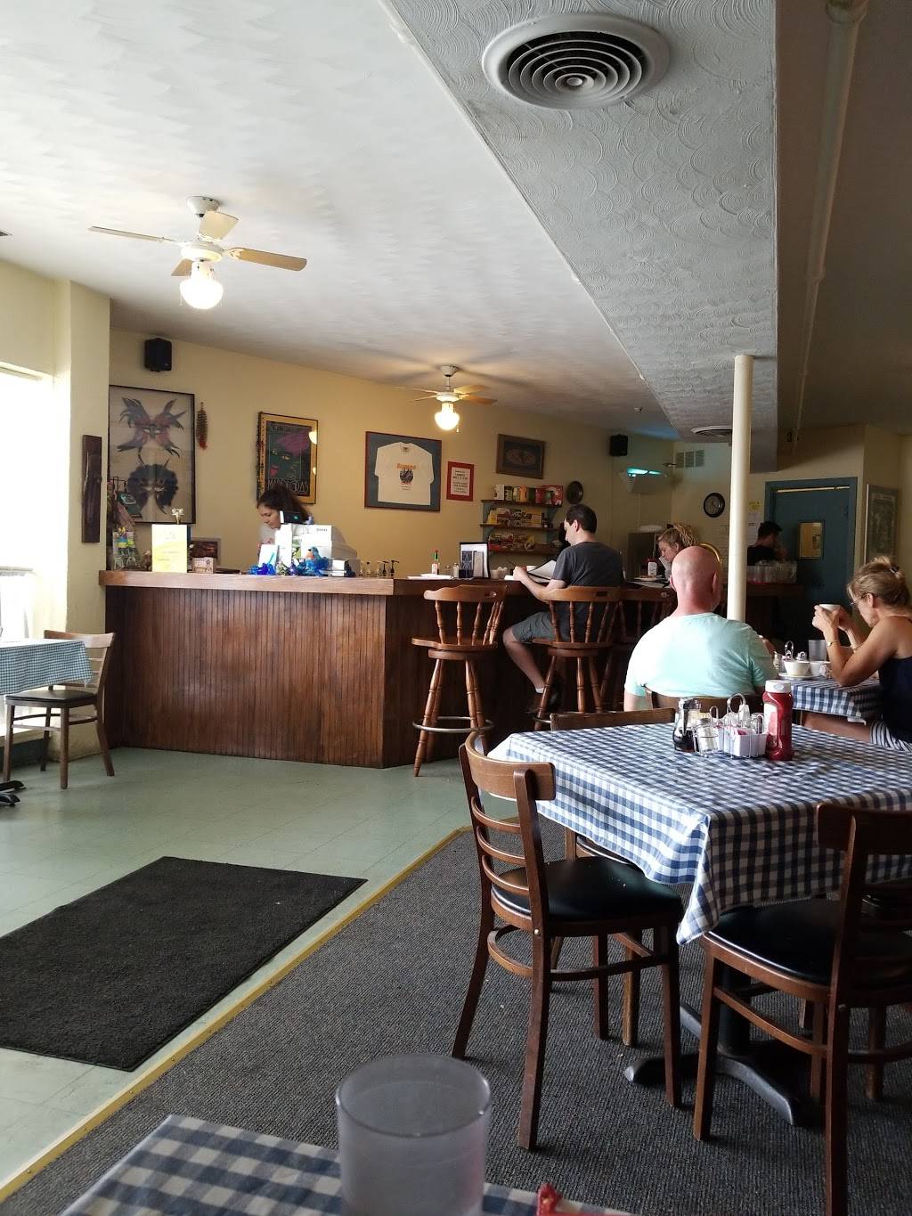 Bluebird Cafe | restaurant | 554 Kingstown Rd, Wakefield, RI 02879, USA | 4017928940 OR +1 401-792-8940
