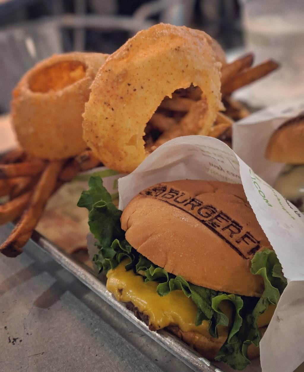 BurgerFi | restaurant | 801 Main St, North Myrtle Beach, SC 29582, USA | 8434916492 OR +1 843-491-6492