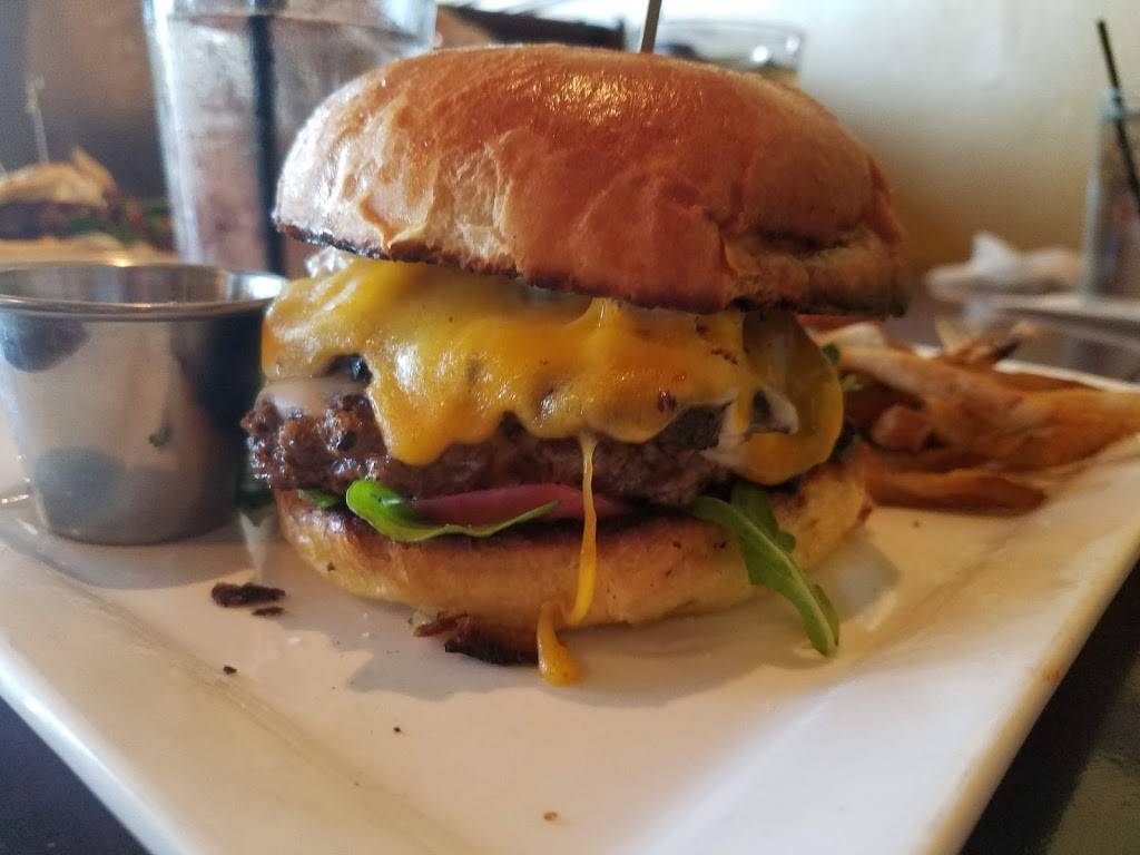 Riks Cafe | restaurant | 1065 Maryland Ave, Hagerstown, MD 21740, USA | 3013027541 OR +1 301-302-7541