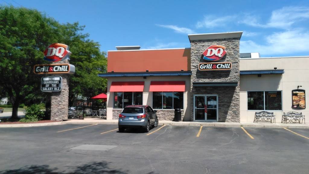 Dairy Queen Grill & Chill | restaurant | 1601 Sandy Hollow Rd, Rockford, IL 61109, USA | 8153983303 OR +1 815-398-3303