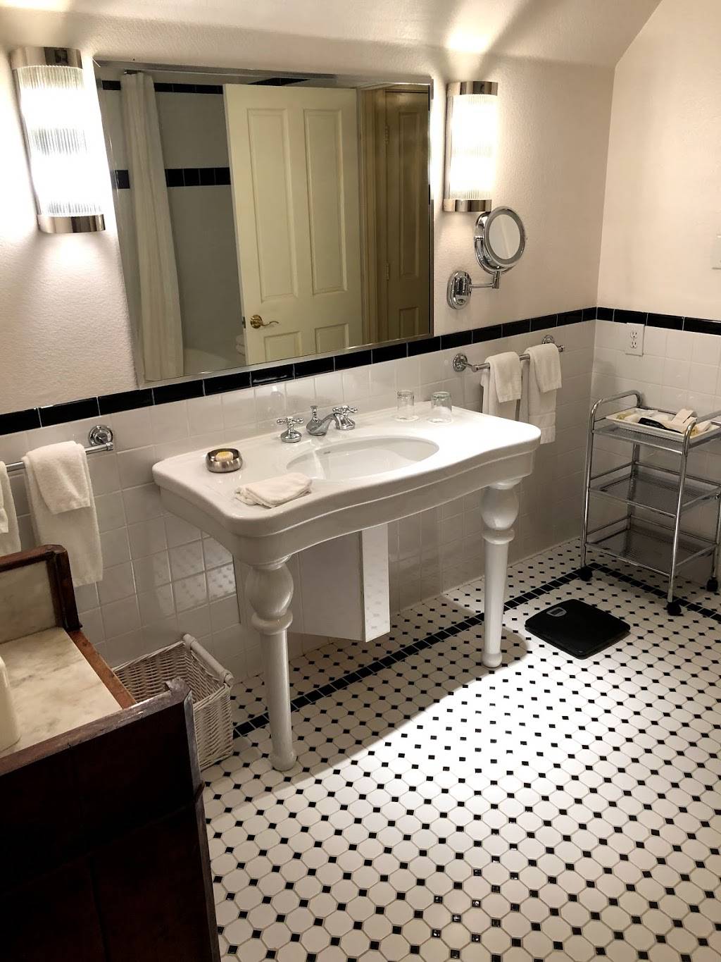 Hôtel St. Germain | restaurant | 2516 Maple Ave, Dallas, TX 75201, USA | 2148712516 OR +1 214-871-2516