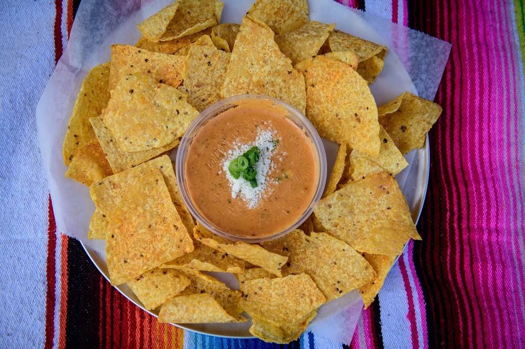 Quezzas | restaurant | 424 S Lamar Blvd, Austin, TX 78704, USA | 5129837927 OR +1 512-983-7927