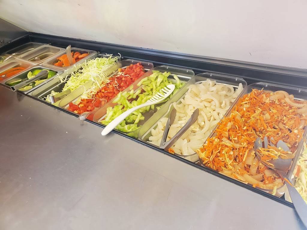 Flautas La Pila | restaurant | 1420 S Federal Blvd, Denver, CO 80219, USA | 3039220984 OR +1 303-922-0984