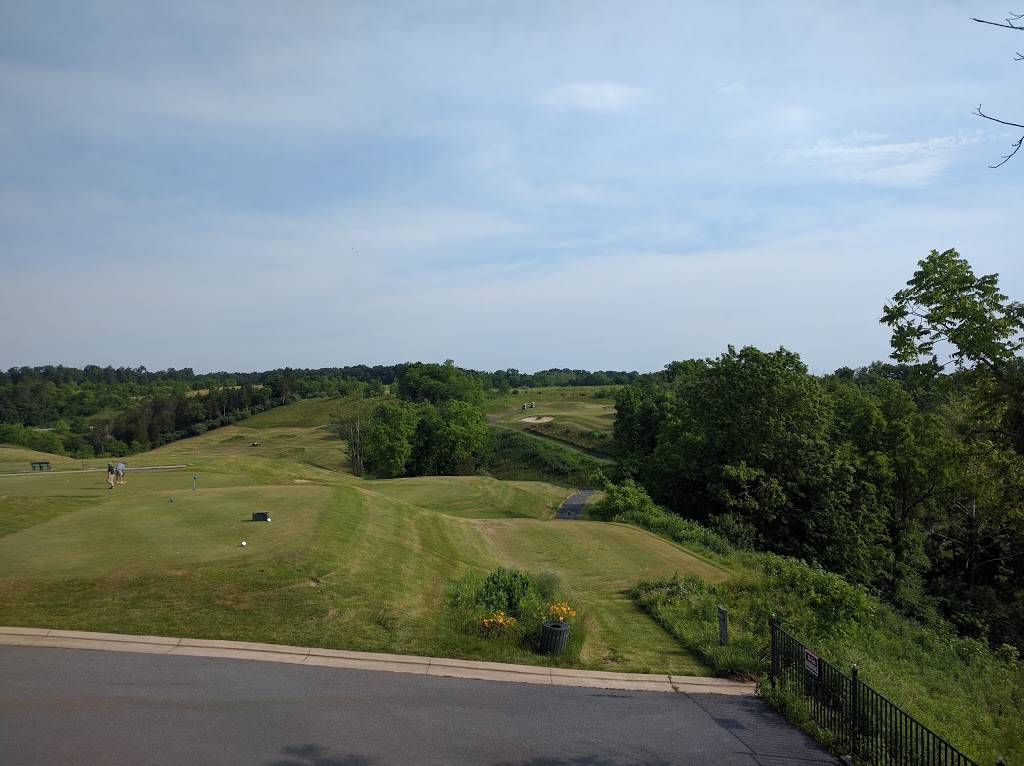 Shadows Grill | restaurant | 456 Shadows Dr, Front Royal, VA 22630, USA | 5406319661 OR +1 540-631-9661