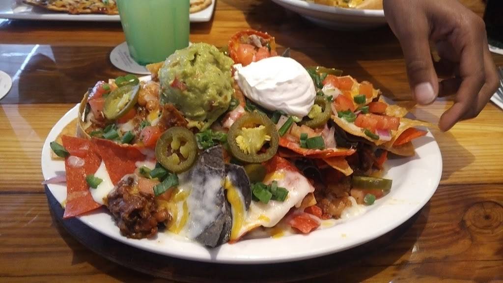 Millers Ale House - North Riverside | restaurant | 7515 W Cermak Rd, North Riverside, IL 60546, USA | 7084262129 OR +1 708-426-2129