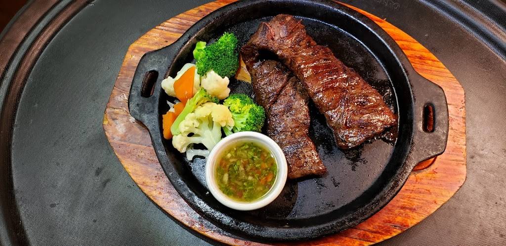 Tipico Dominicano | restaurant | 1390 St Nicholas Ave, New York, NY 10033, USA | 2129232700 OR +1 212-923-2700