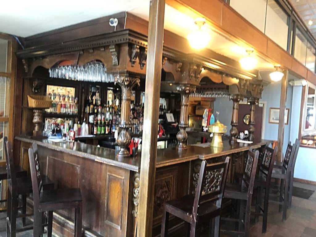 Paninis On The Waterfront | meal takeaway | 926 Bay St, Beaufort, SC 29902, USA | 8433790300 OR +1 843-379-0300