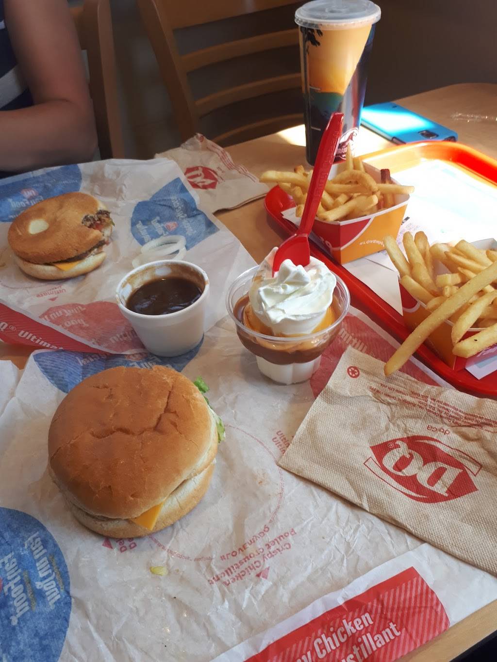 Dairy Queen Grill & Chill | restaurant | 981 Queenston Rd E, Stoney Creek, ON L8G 1B8, Canada | 9056624224 OR +1 905-662-4224