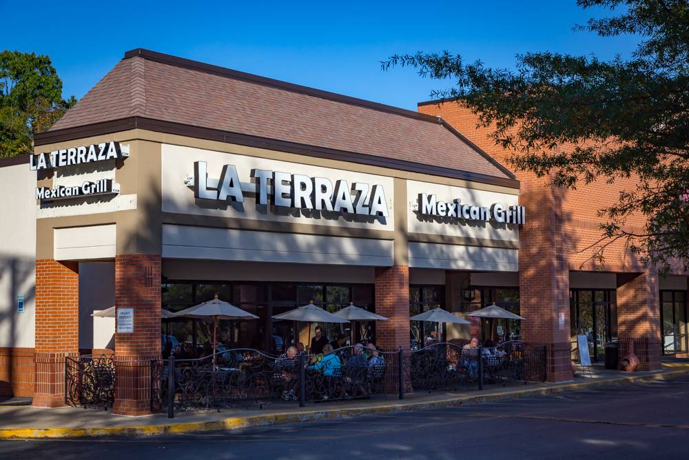 La Villa Mexican Grill & Seafood | restaurant | 2256 Murfreesboro Pike, Nashville, TN 37217, USA | 6153659979 OR +1 615-365-9979