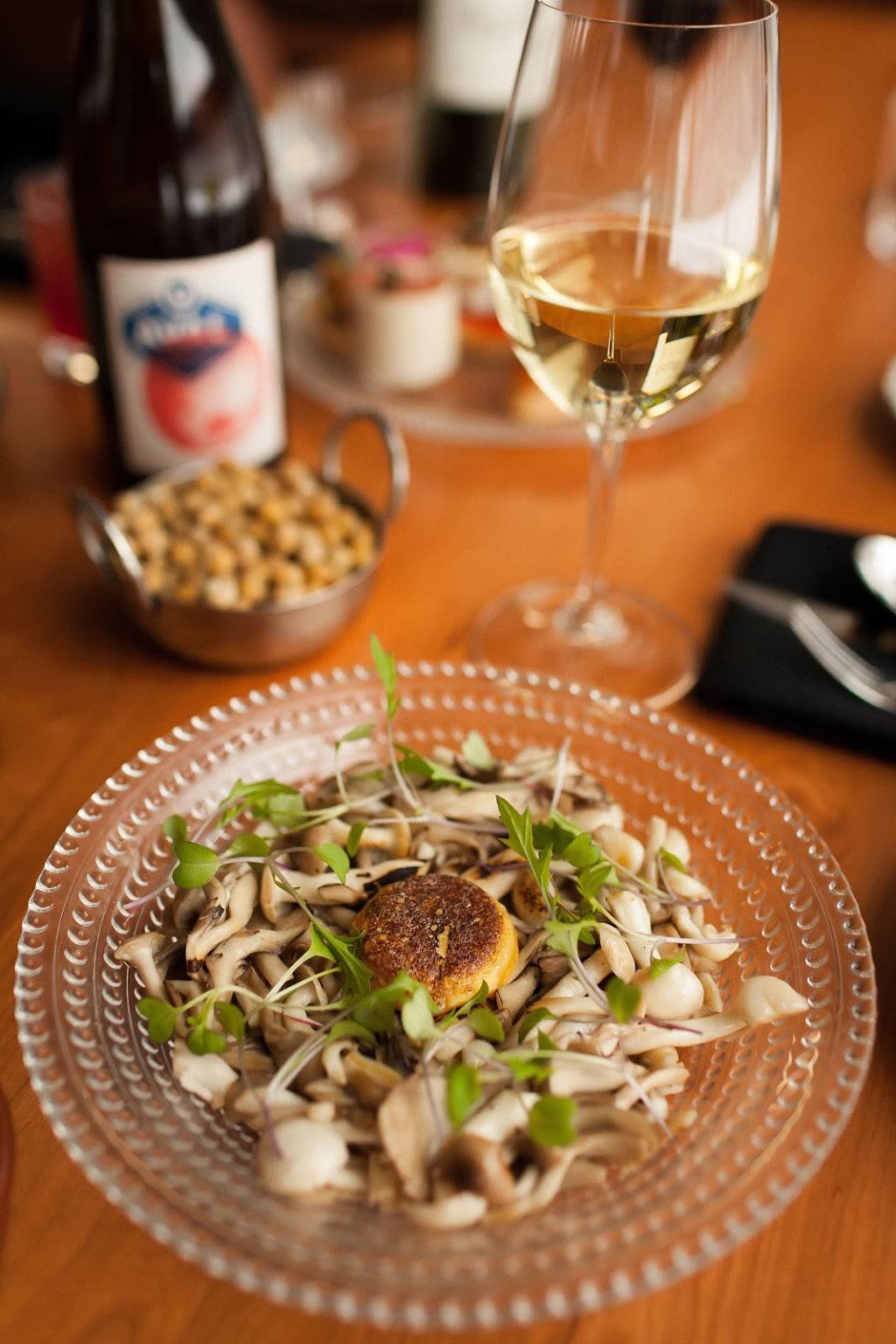 Zoko 822 Spanish Tapas and Gin Bar | restaurant | 822 Ottawa Ave NW, Grand Rapids, MI 49503, USA | 6168281118 OR +1 616-828-1118