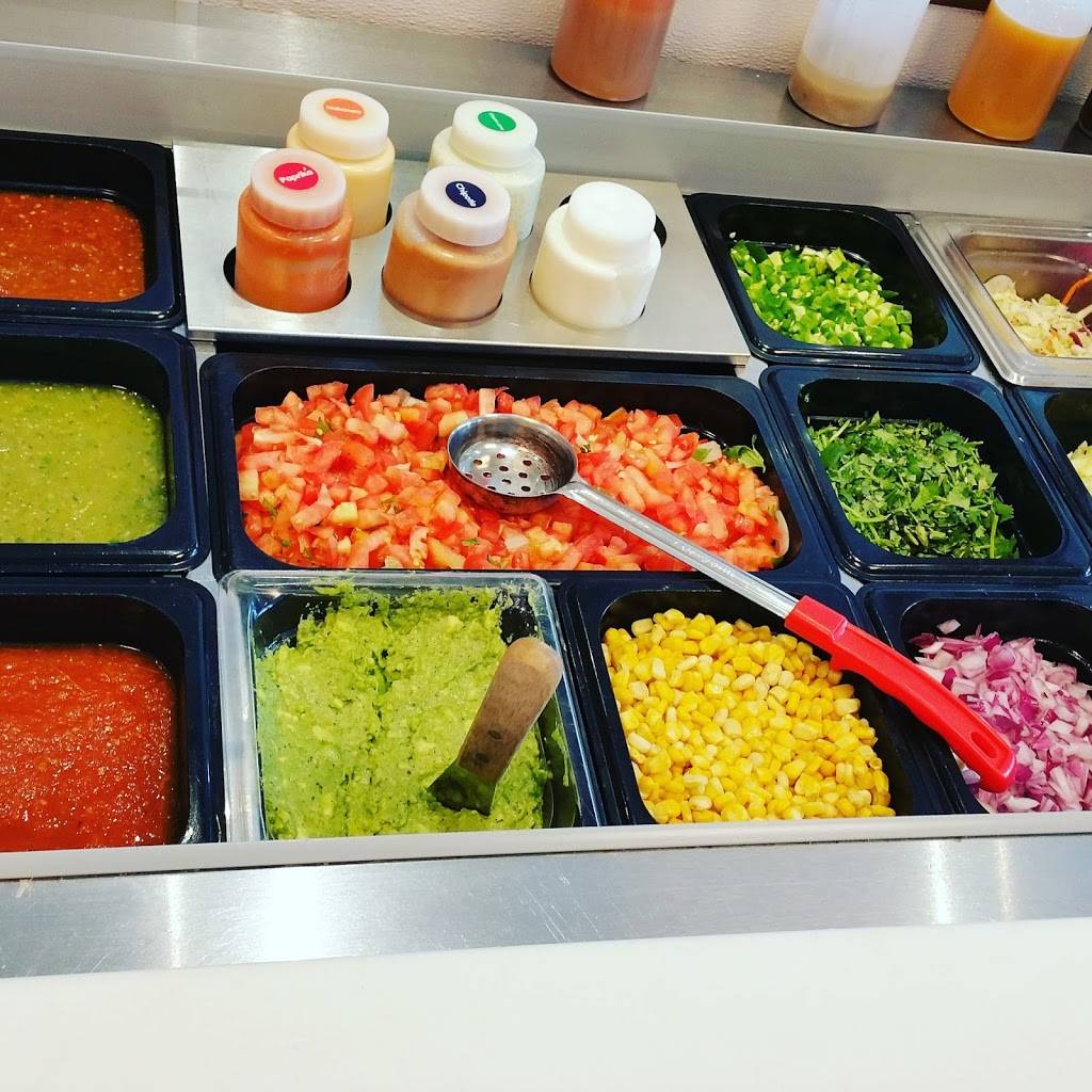 Quesada Burritos & Tacos | restaurant | 199 Wentworth St W Unit 17, Oshawa, ON L1J 6P4, Canada | 9055798181 OR +1 905-579-8181