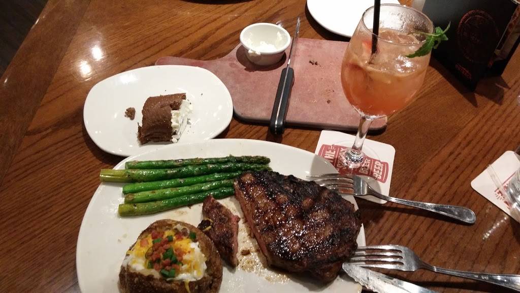 Outback Steakhouse | restaurant | 3650 28th St SE, Kentwood, MI 49512, USA | 6169577932 OR +1 616-957-7932