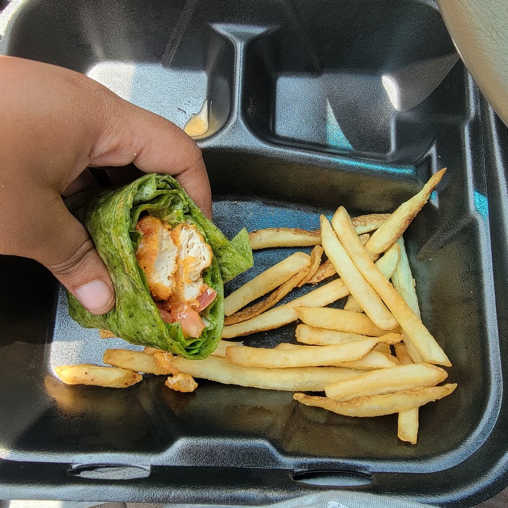 Slim Chickens | restaurant | 2441 N Monroe St, Tallahassee, FL 32303, USA | 8508009899 OR +1 850-800-9899