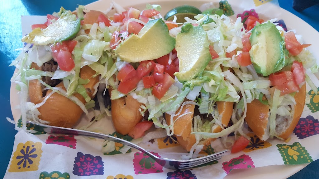 Restaurante Molcas | restaurant | 412 E 3 Mile Rd, Palmhurst, TX 78573, USA | 9565837800 OR +1 956-583-7800