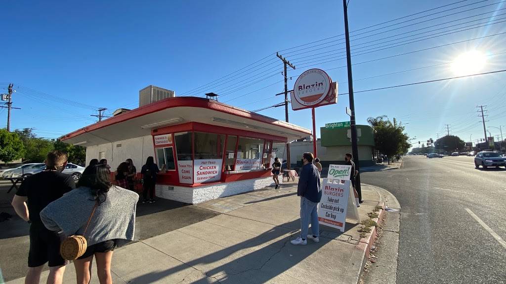 Blazin’ Burgers ‘N Fried Chicken | meal takeaway | 2320 W Victory Blvd, Burbank, CA 91506, USA | 8187365133 OR +1 818-736-5133