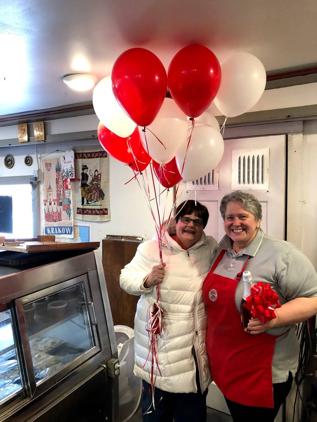 Helenas Country Market | restaurant | 6005 Marine City Hwy, Marine City, MI 48039, USA | 8106432004 OR +1 810-643-2004