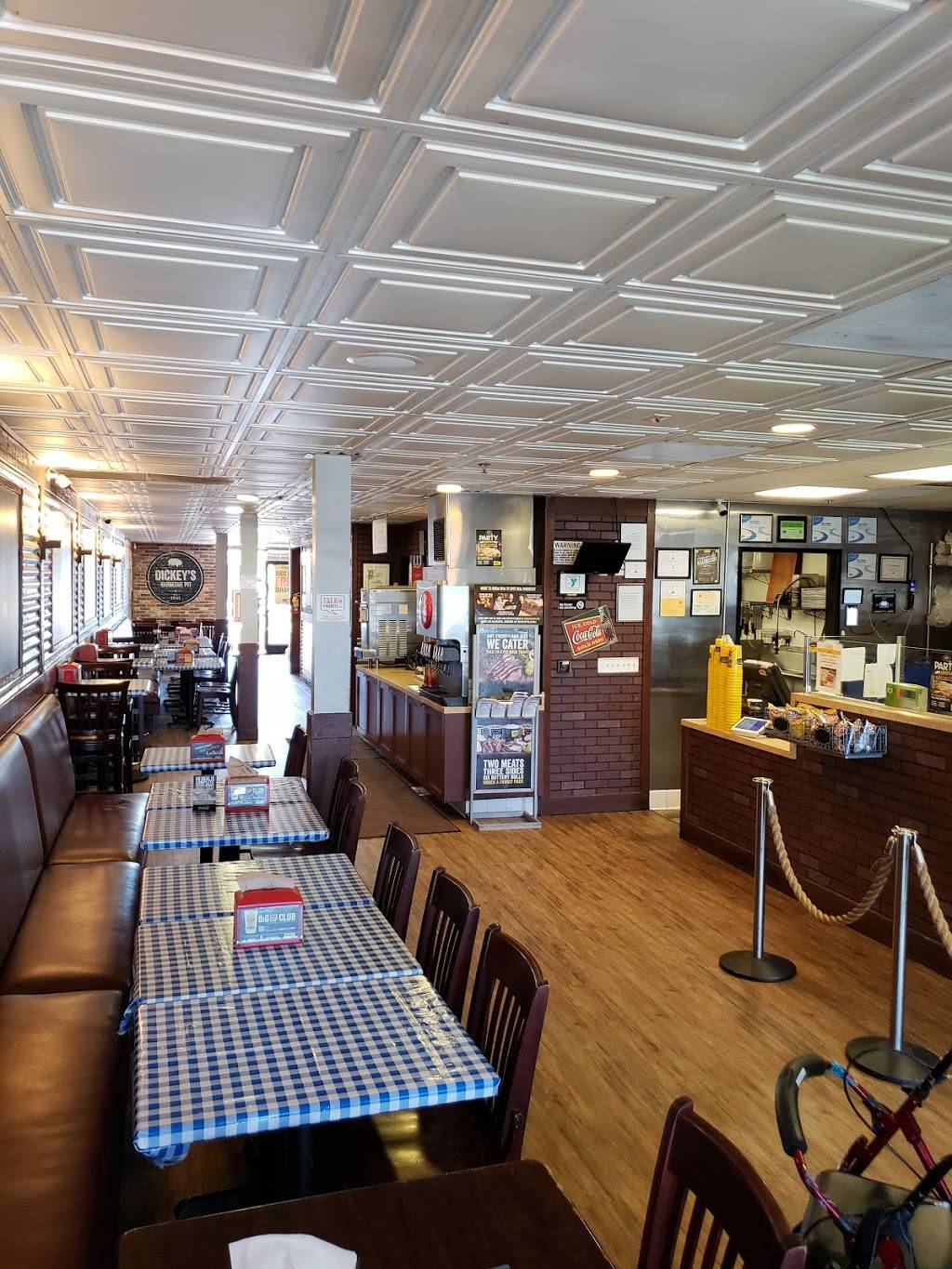 Dickeys Barbecue Pit | restaurant | 9035 Reseda Blvd, Northridge, CA 91324, USA | 8185272271 OR +1 818-527-2271