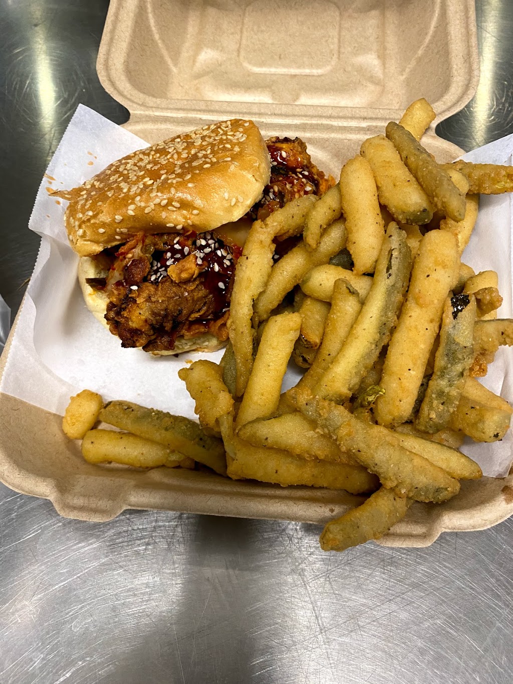 Monterey Chicken | meal takeaway | 5 Science Park, New Haven, CT 06511, USA | 2038239823 OR +1 203-823-9823