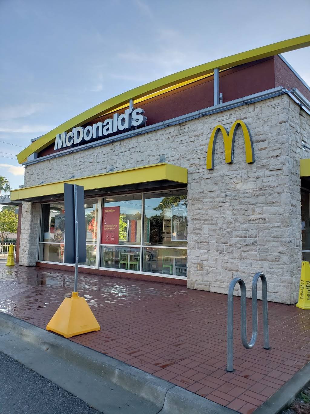 McDonalds | cafe | 3411 E Busch Blvd, Tampa, FL 33612, USA | 8139886700 OR +1 813-988-6700