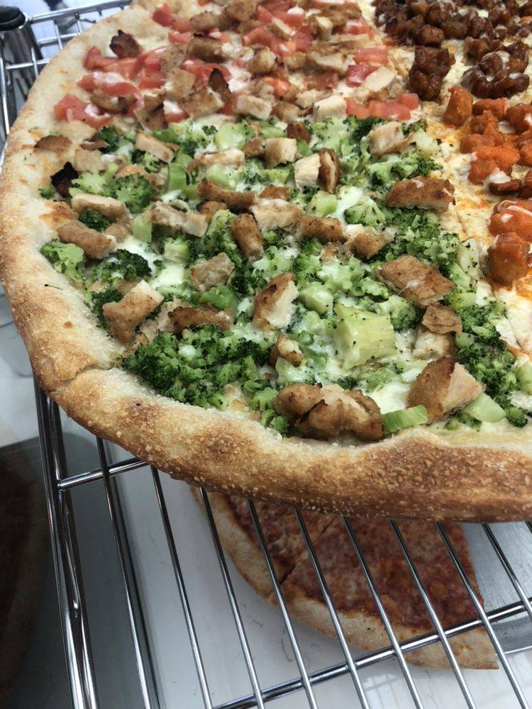 Cheeze Louiez Pizzeria | restaurant | 791 Flushing Ave, Brooklyn, NY 11206, USA | 3479160995 OR +1 347-916-0995