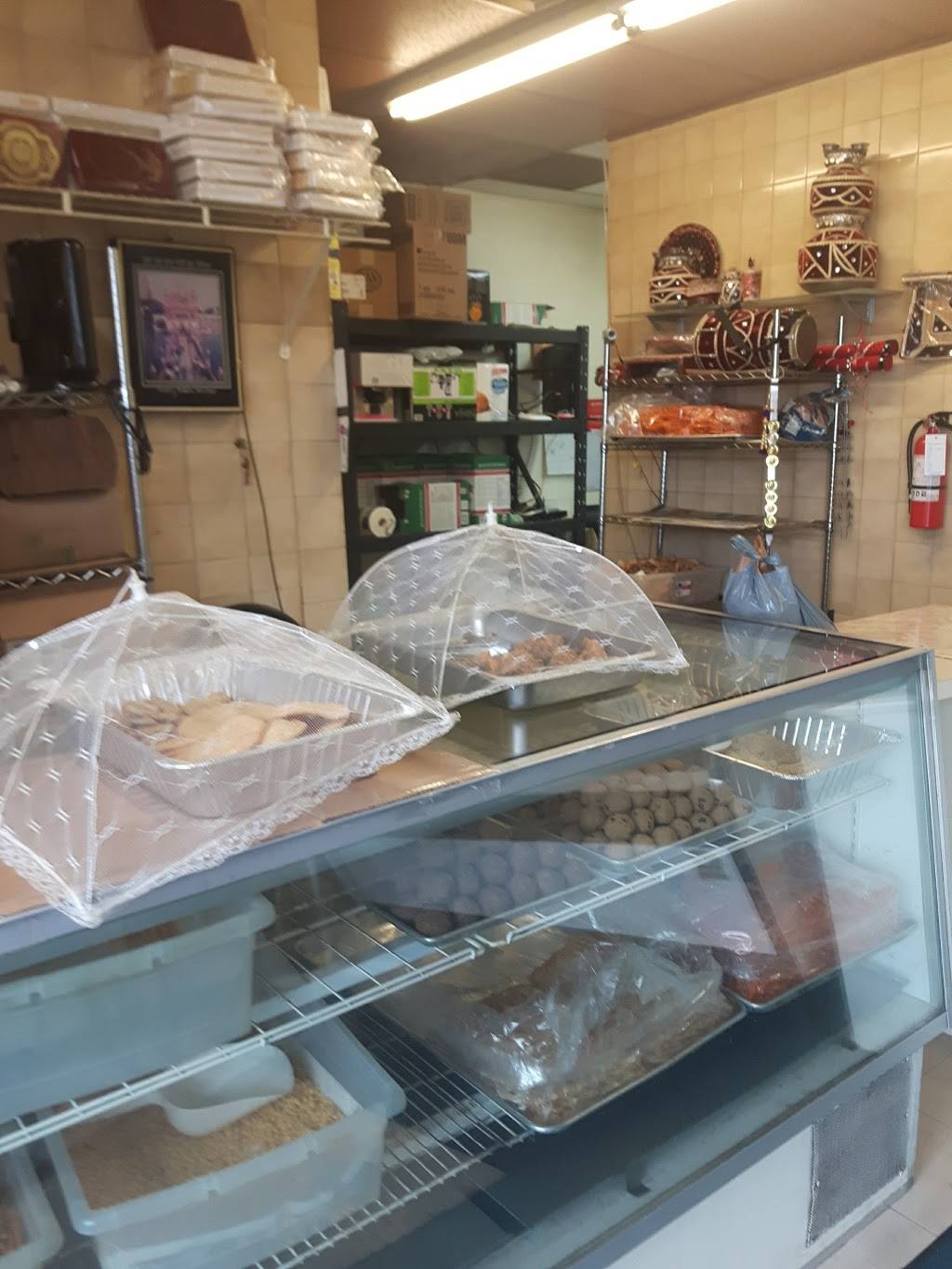 Sall Sweet & Curry | restaurant | 216 Barton St, Stoney Creek, ON L8E 2K2, Canada | 9056627822 OR +1 905-662-7822