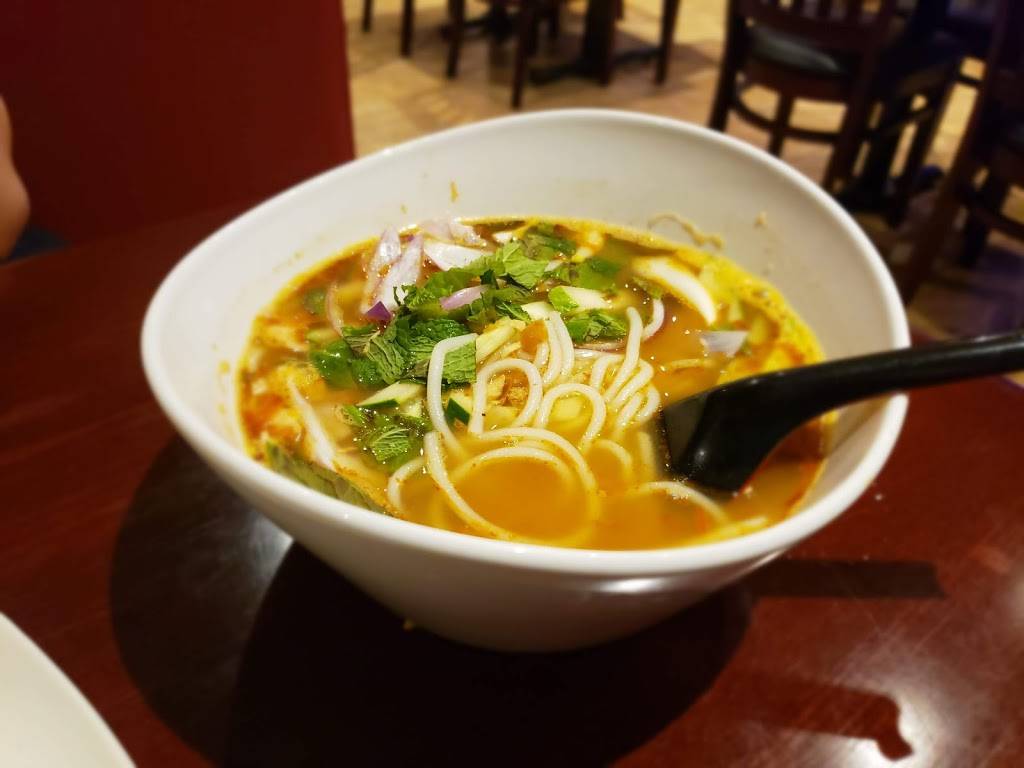 Malaysian Kopitiam | restaurant | 5085 Westfields Blvd, Centreville, VA 20120, USA | 5713765693 OR +1 571-376-5693