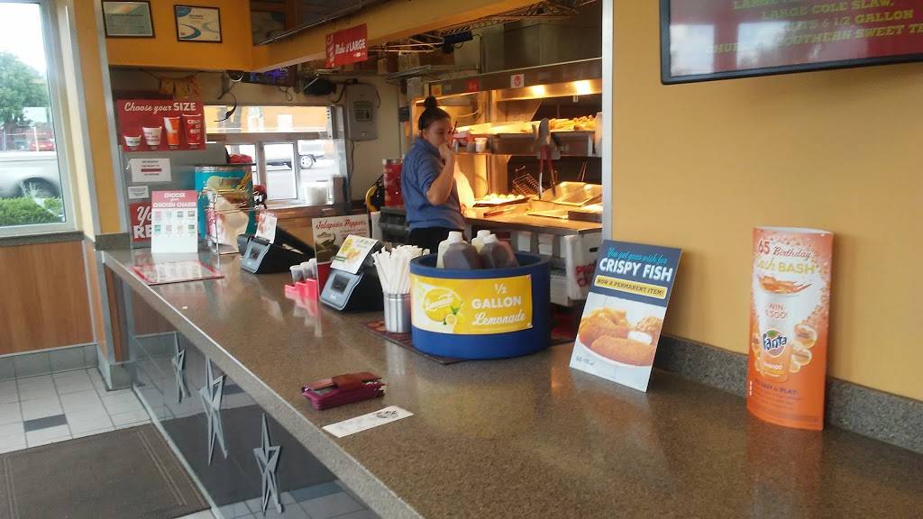 Churchs Chicken | restaurant | 401 Louisiana Blvd SE, Albuquerque, NM 87108, USA | 5052687427 OR +1 505-268-7427