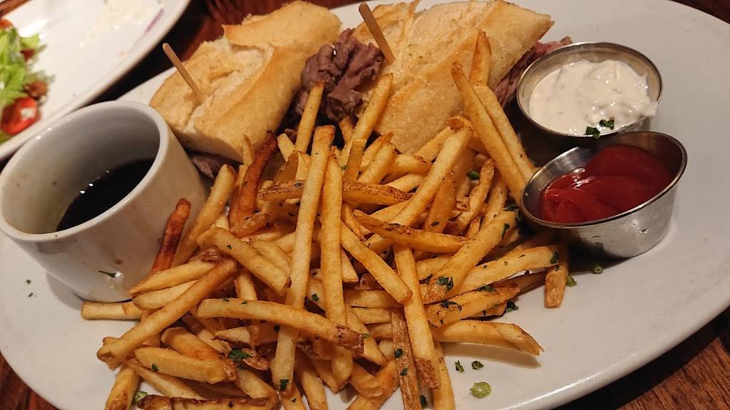 Paul Martins American Grill | restaurant | 2361 Rosecrans Ave, El Segundo, CA 90245, USA | 3106439300 OR +1 310-643-9300