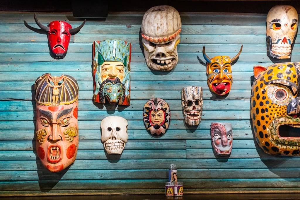 Under the Volcano | restaurant | 2349 Bissonnet St, Houston, TX 77005, USA | 7135265282 OR +1 713-526-5282