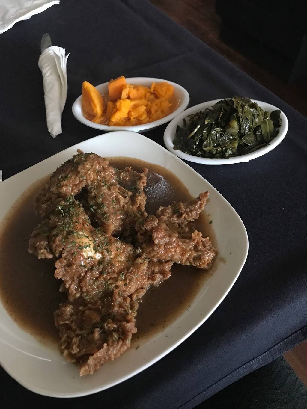 The New Look Restaurant and Bar | restaurant | 2544 E 83rd St, Chicago, IL 60617, USA | 7733592317 OR +1 773-359-2317