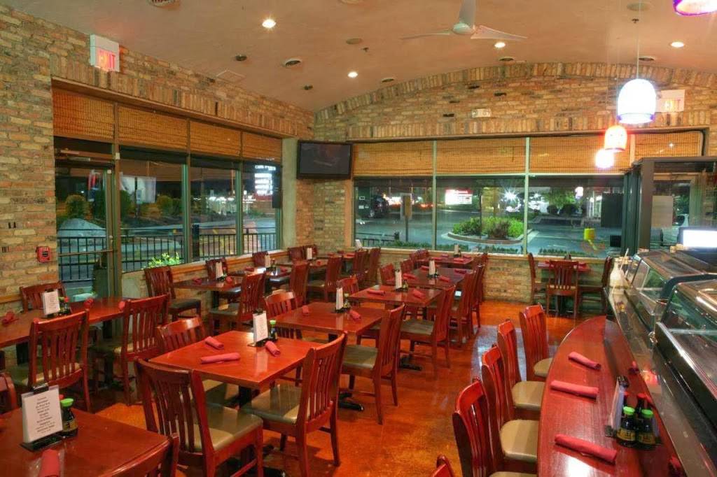 Sushi Thai | restaurant | 1742 N Milwaukee Ave, Libertyville, IL 60048, USA | 8478164557 OR +1 847-816-4557