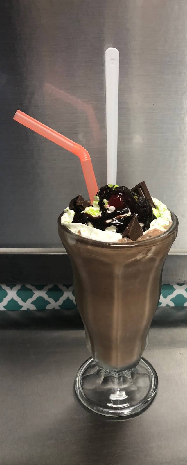 Old Town Snow White Grill, LLC | restaurant | 159 N Loudoun St, Winchester, VA 22601, USA | 5404315977 OR +1 540-431-5977