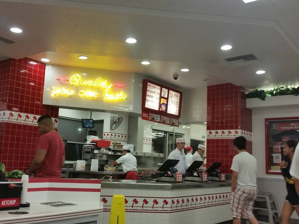 In-N-Out Burger | restaurant | 1579 Martin Luther King Jr Way, Merced, CA 95340, USA | 8007861000 OR +1 800-786-1000
