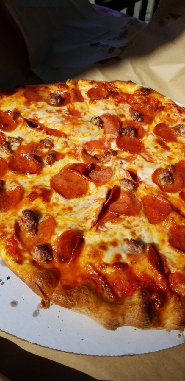 Tonys Pizzaria | restaurant | 186 E Thompson Blvd, Ventura, CA 93001, USA | 8056438425 OR +1 805-643-8425