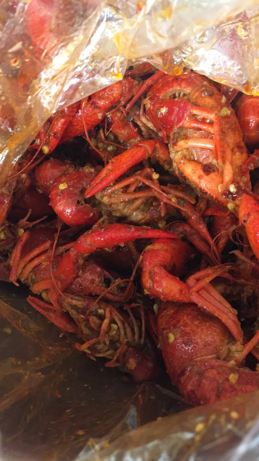 Blue Cajun | restaurant | 4045 E Belknap St # 5, Haltom City, TX 76111, USA | 6822505455 OR +1 682-250-5455