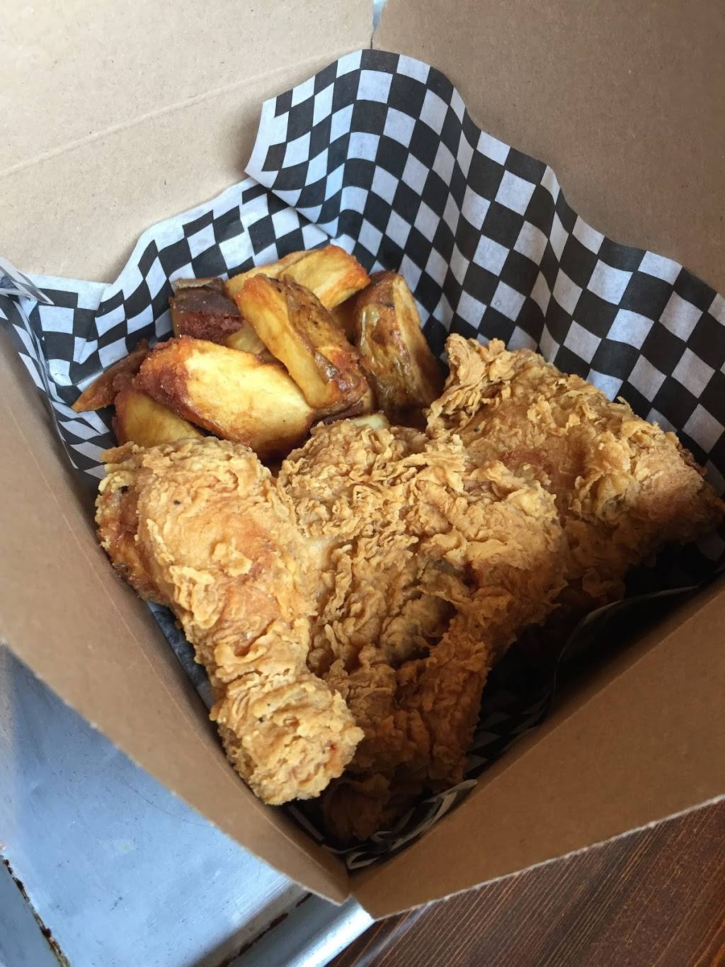 Quick Chicken Pickup | restaurant | 35 Macdonell St, Guelph, ON N1H 2Z4, Canada | 5192652882 OR +1 519-265-2882