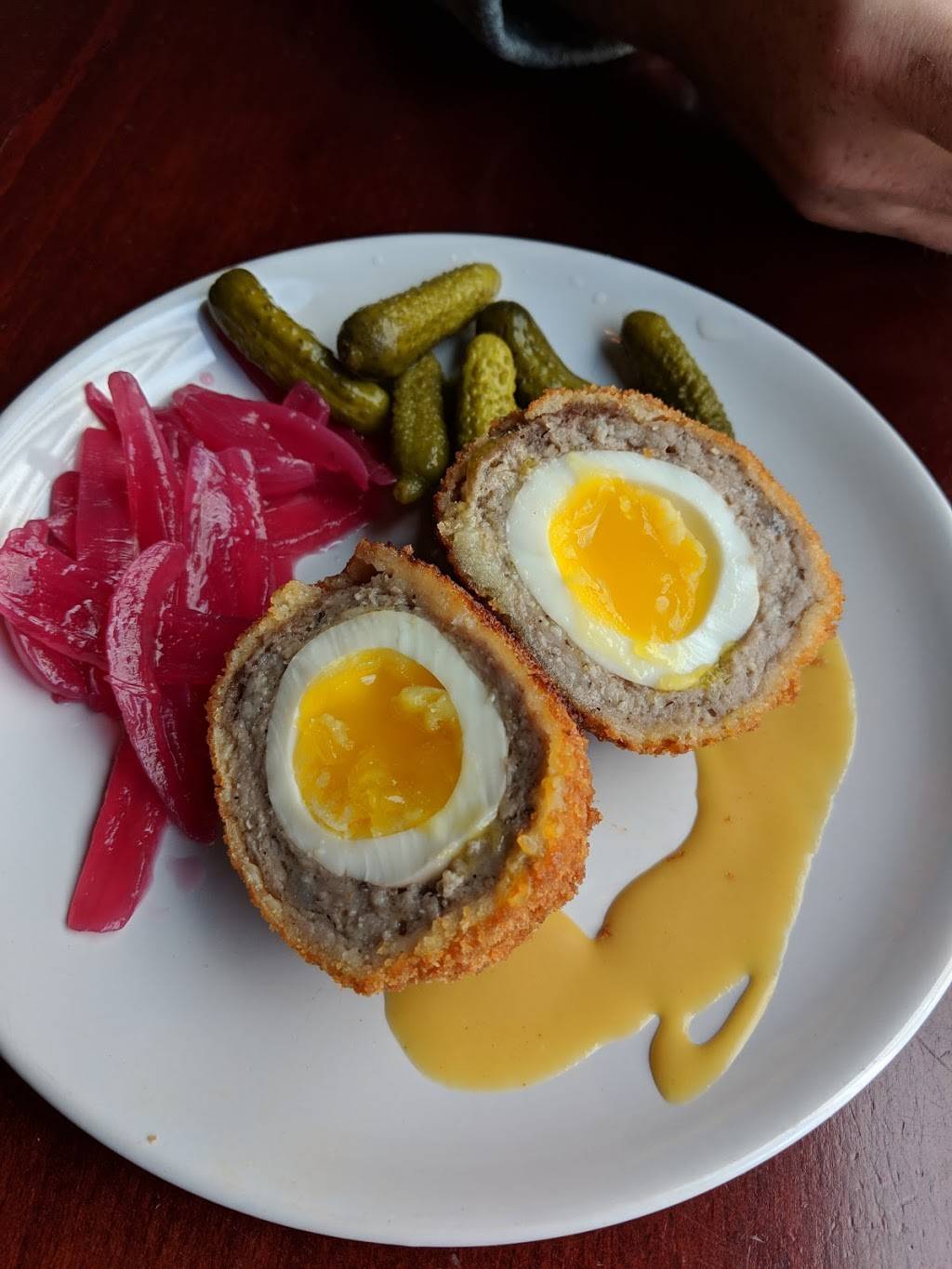 Destination Dogs | restaurant | 101 Paterson St, New Brunswick, NJ 08901, USA | 7329931016 OR +1 732-993-1016