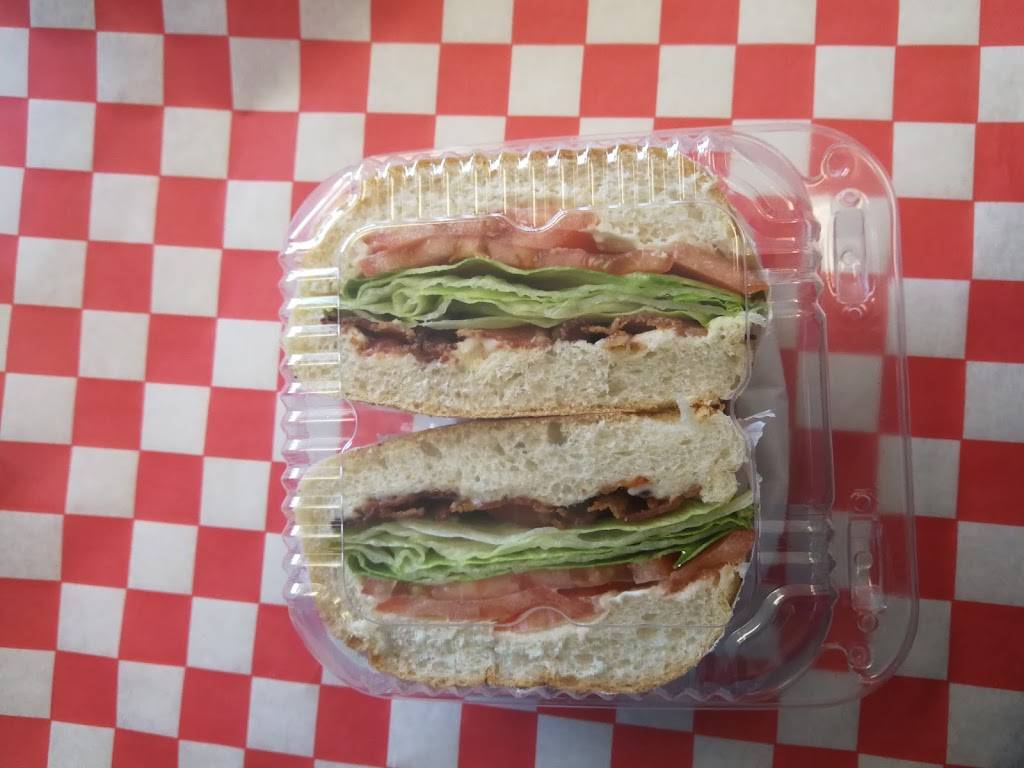 Couple House Subs | restaurant | 1401 NJ-37, Toms River, NJ 08753, USA | 7322881488 OR +1 732-288-1488