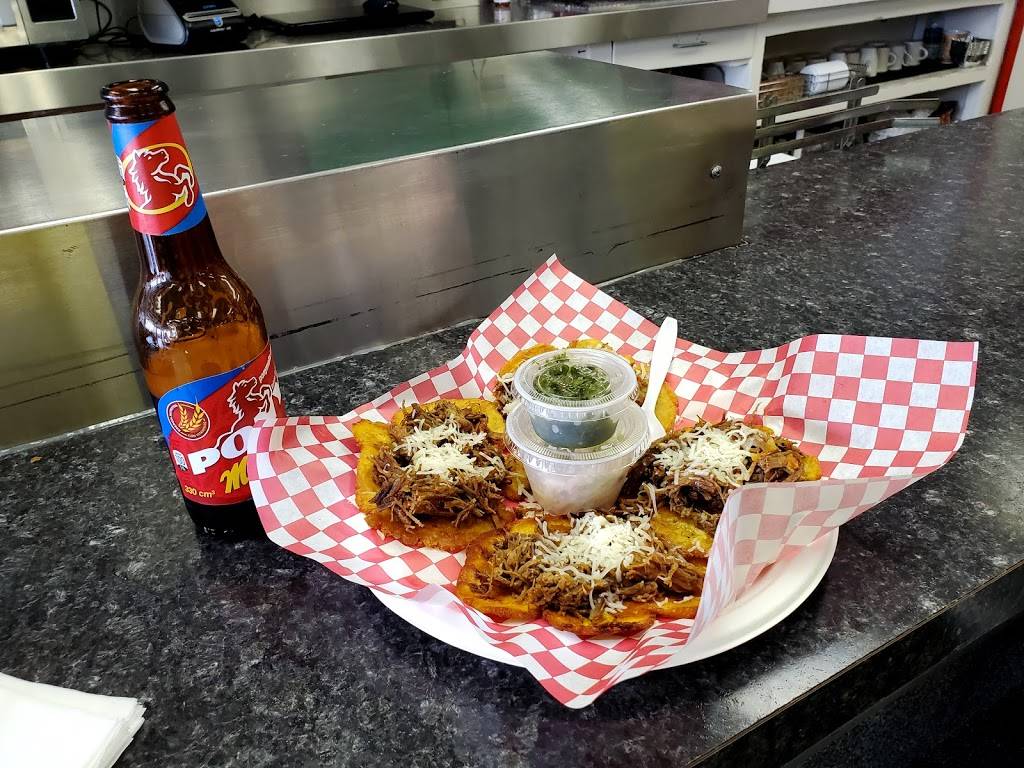 Empanadas Colombianas Luis Panes | restaurant | 5640 S Tacoma Way, Tacoma, WA 98409, USA | 2532120613 OR +1 253-212-0613