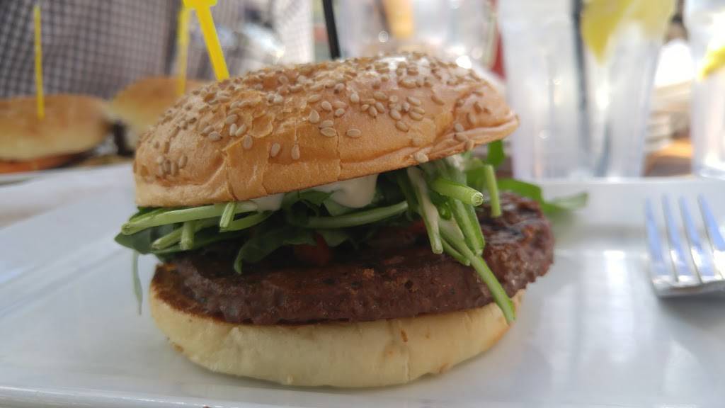 Jack Astors Bar & Grill | restaurant | 1060 Don Mills Rd, North York, ON M3C 0H8, Canada | 4163319238 OR +1 416-331-9238